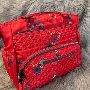 lug Red and Blue Floral Quilted Tote